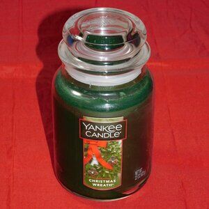 Yankee Candle Christmas Wreath 22oz Large Jar Scented Candle